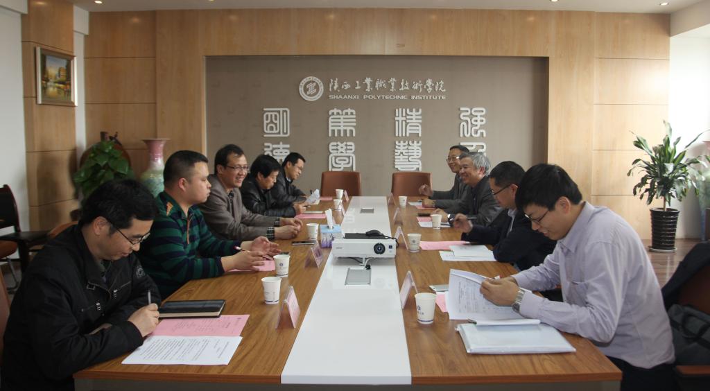 南京工业职业学院副院长卢兵一行来我院进行交流